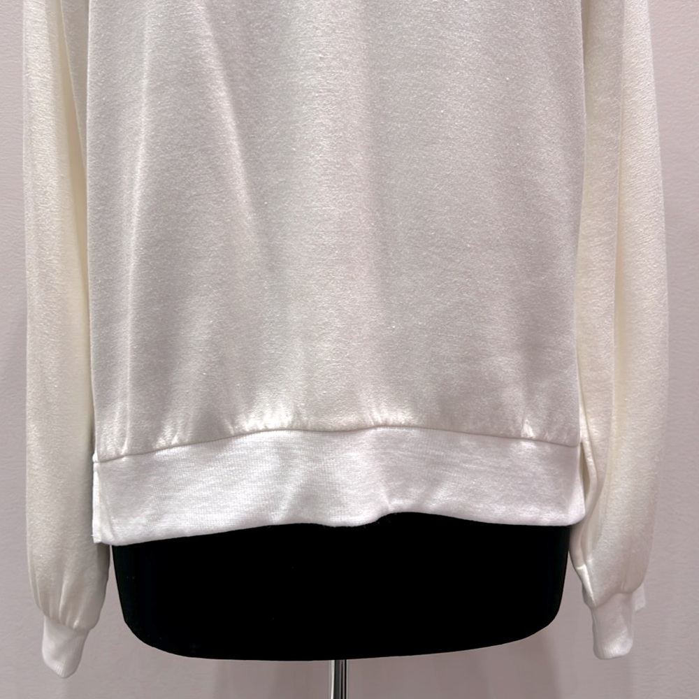 Pearl Pullover - Picture 3 of 8